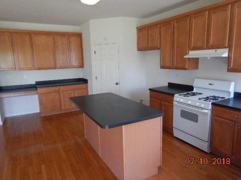 927 Christopher St, Plano, IL 60545 photo 6