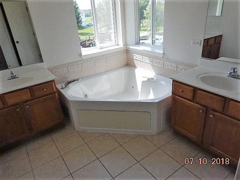 927 Christopher St, Plano, IL 60545 photo 16