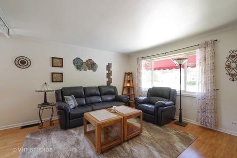 313 Fletcher Dr, Wheeling, IL 60090 photo 2
