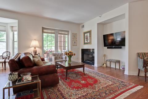 2700 Summit Dr #112, Glenview, IL 60025 photo 9