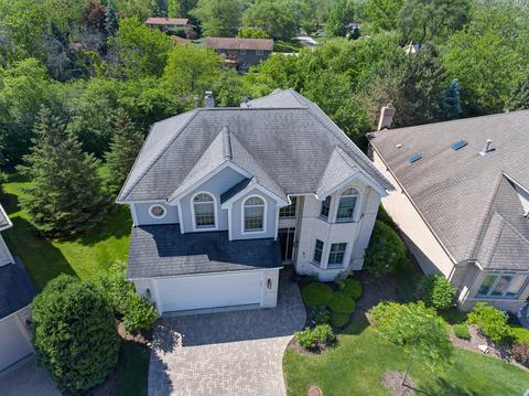 833 Emerald Ct, Willowbrook, IL 60527 photo 2