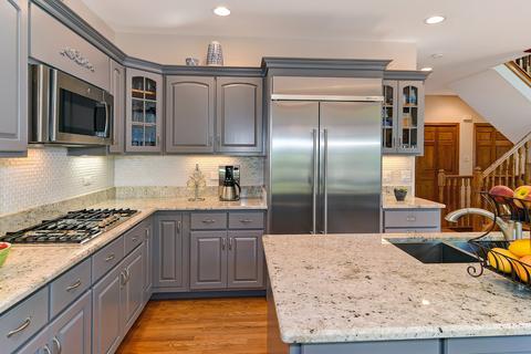 833 Emerald Ct, Willowbrook, IL 60527 photo 12