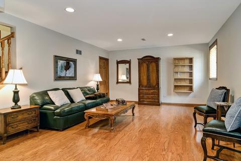 833 Emerald Ct, Willowbrook, IL 60527 photo 26