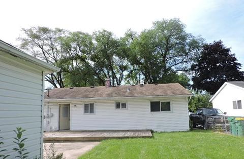 834 N Norman Ln, Wheeling, IL 60090 photo 3