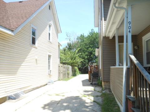 904 2nd Ave, Aurora, IL 60505 photo 3
