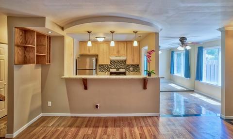2011 Sudbury Dr, Hoffman Estates, IL 60169 photo 5
