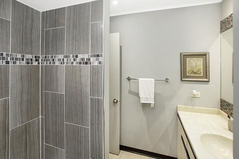 1340 W Meyer Dr, Addison, IL 60101 photo 13