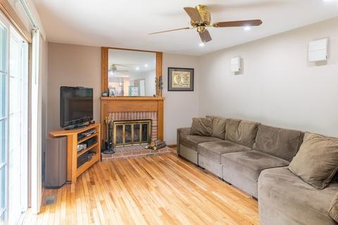 757 Holly Dr, Bartlett, IL 60103 photo 7