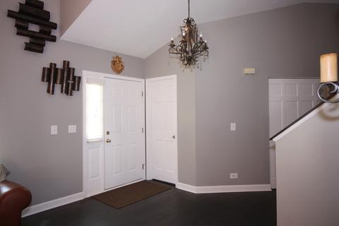 3181 Bennett Pl, Aurora, IL 60502 photo 3