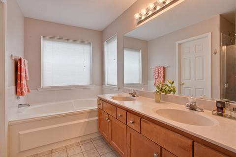 5351 Galloway Dr, Hoffman Estates, IL 60192 photo 22