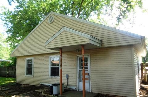 3054 W Main Ave, Kankakee, IL 60901 photo 3