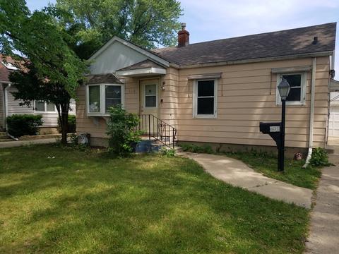 620 Forest Ave, Aurora, IL 60505 photo 1