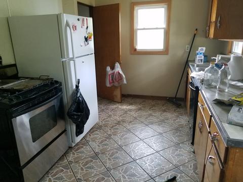 620 Forest Ave, Aurora, IL 60505 photo 3