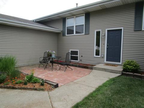 120 Shadowbrook Dr, Capron, IL 61012 photo 4
