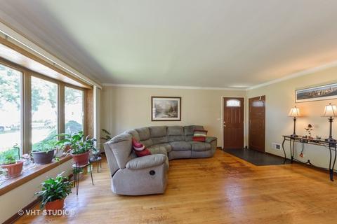 625 Jill Ct, Des Plaines, IL 60018 photo 2