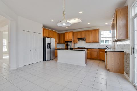 393 Lela Ln, Bartlett, IL 60103 photo 7