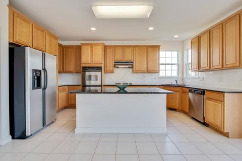 393 Lela Ln, Bartlett, IL 60103 photo 5