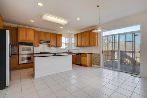 393 Lela Ln, Bartlett, IL 60103 photo 6