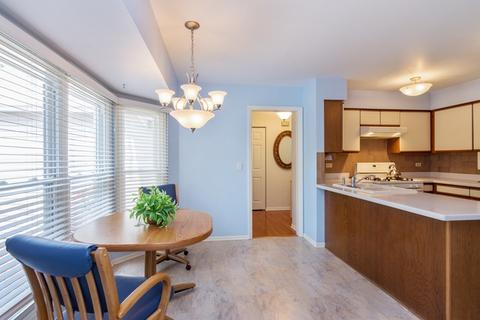 935 Honeysuckle Dr, Wheeling, IL 60090 photo 4