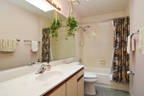 935 Honeysuckle Dr, Wheeling, IL 60090 photo 11
