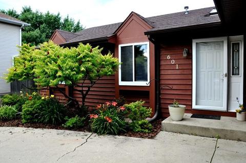 601 N Lyle Ave, Elgin, IL 60123 photo 3