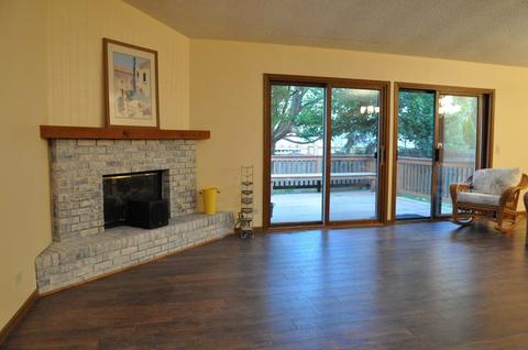 601 N Lyle Ave, Elgin, IL 60123 photo 4
