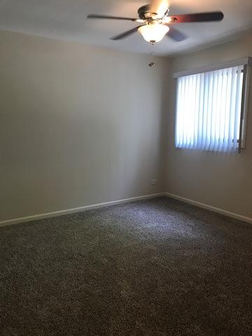 1010 Bent Tree Ct, Elgin, IL 60120 photo 9