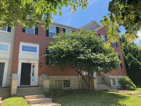 284 Comstock Dr, Elgin, IL 60124 photo 1