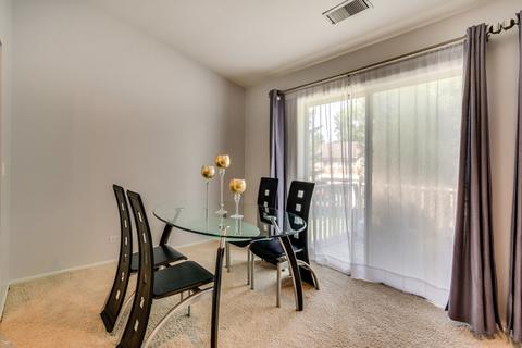 1502 Canbury Ct #C2, Wheeling, IL 60090 photo 4