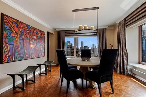 161 E Chicago Ave #27E, Chicago, IL 60611 photo 6