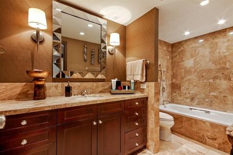 161 E Chicago Ave #27E, Chicago, IL 60611 photo 9