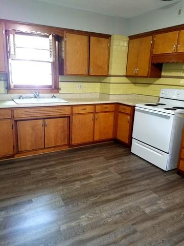 1395 Emory St, Kankakee, IL 60901 photo 8