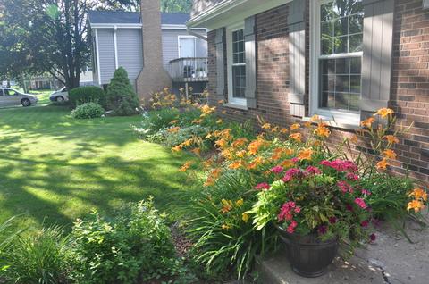 2261 Durham Dr, Wheaton, IL 60189 photo 2