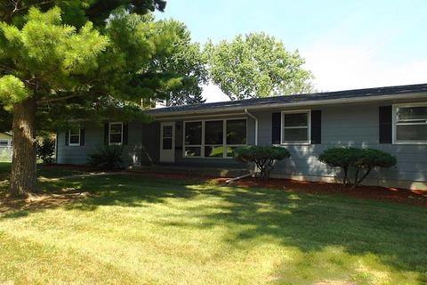 220 Biester Dr, Belvidere, IL 61008 photo 1