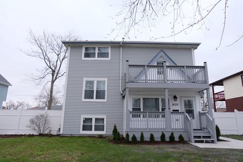 8130 44th St, Lyons, IL 60534 photo 1