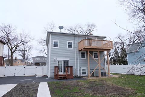 8130 44th St, Lyons, IL 60534 photo 4