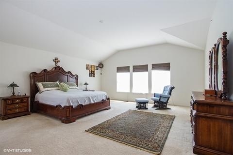 5780 Providence Dr, Hoffman Estates, IL 60192 photo 9