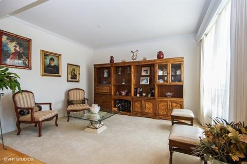 5780 Providence Dr, Hoffman Estates, IL 60192 photo 8