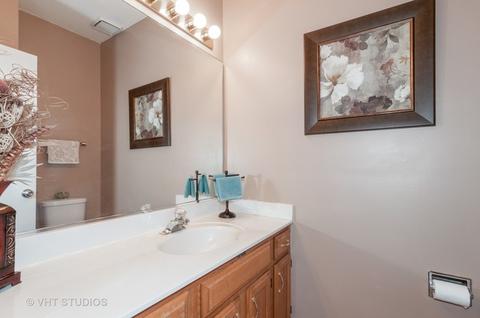 650 Dogleg Ln, Bartlett, IL 60103 photo 8