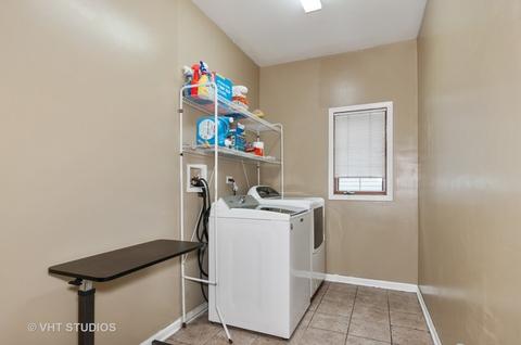 650 Dogleg Ln, Bartlett, IL 60103 photo 9