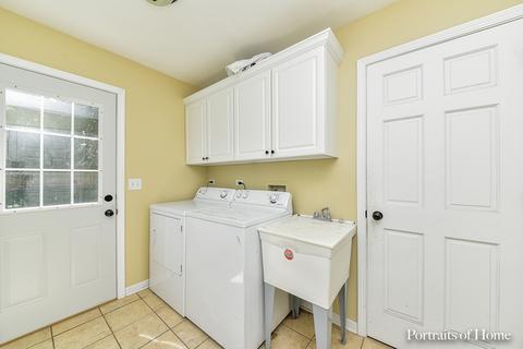 2215 Lakeside Dr, Aurora, IL 60504 photo 13