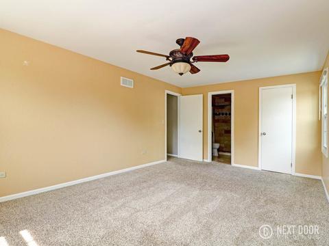 47 Devonshire Cir, Elgin, IL 60123 photo 18