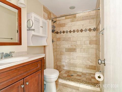 47 Devonshire Cir, Elgin, IL 60123 photo 20