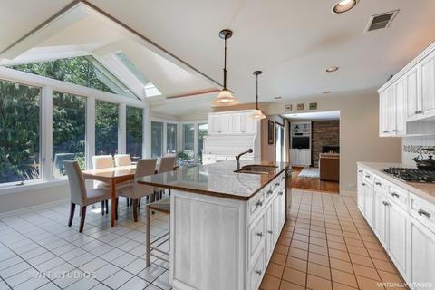 924 Pine Tree Ln, Winnetka, IL 60093 photo 6