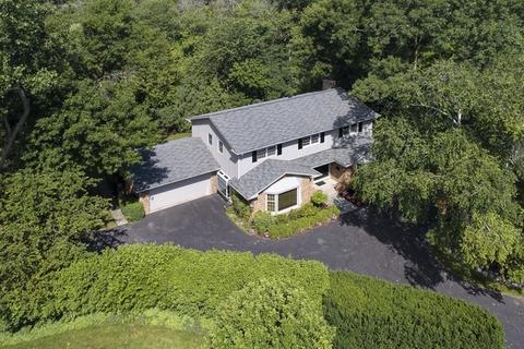 924 Pine Tree Ln, Winnetka, IL 60093 photo 2