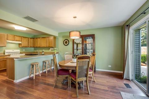 719 Timothy Ct, East Dundee, IL 60118 photo 6