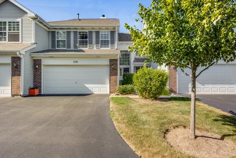 719 Timothy Ct, East Dundee, IL 60118 photo 1