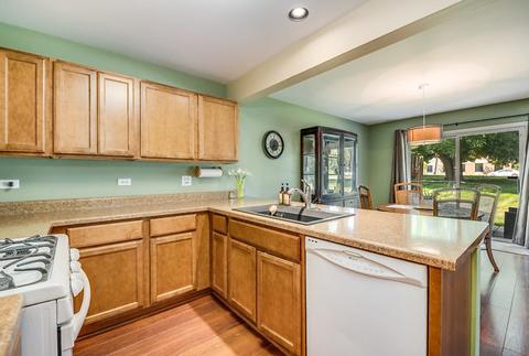 719 Timothy Ct, East Dundee, IL 60118 photo 8