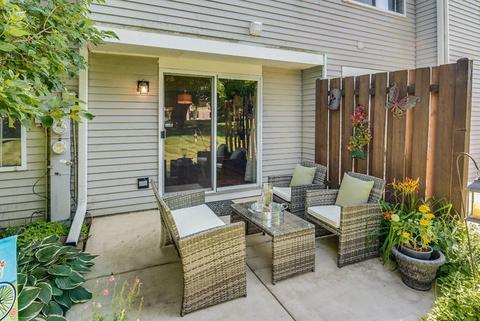 719 Timothy Ct, East Dundee, IL 60118 photo 15
