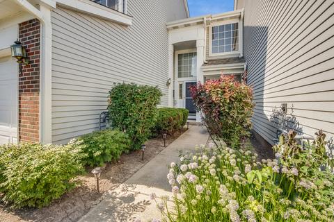 719 Timothy Ct, East Dundee, IL 60118 photo 2